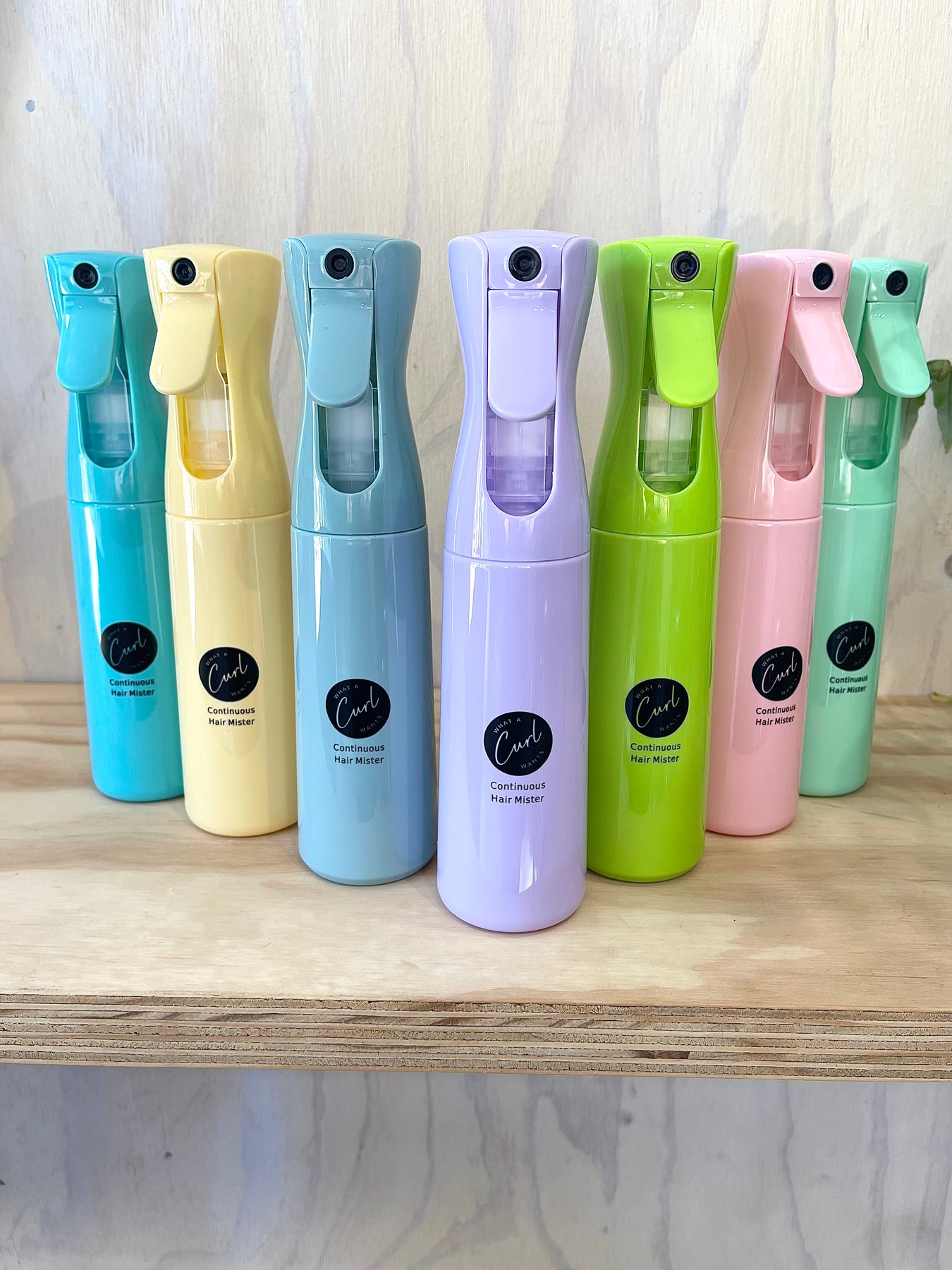 Continuous spray water online bottle